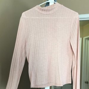 Short turtle neck shirt
